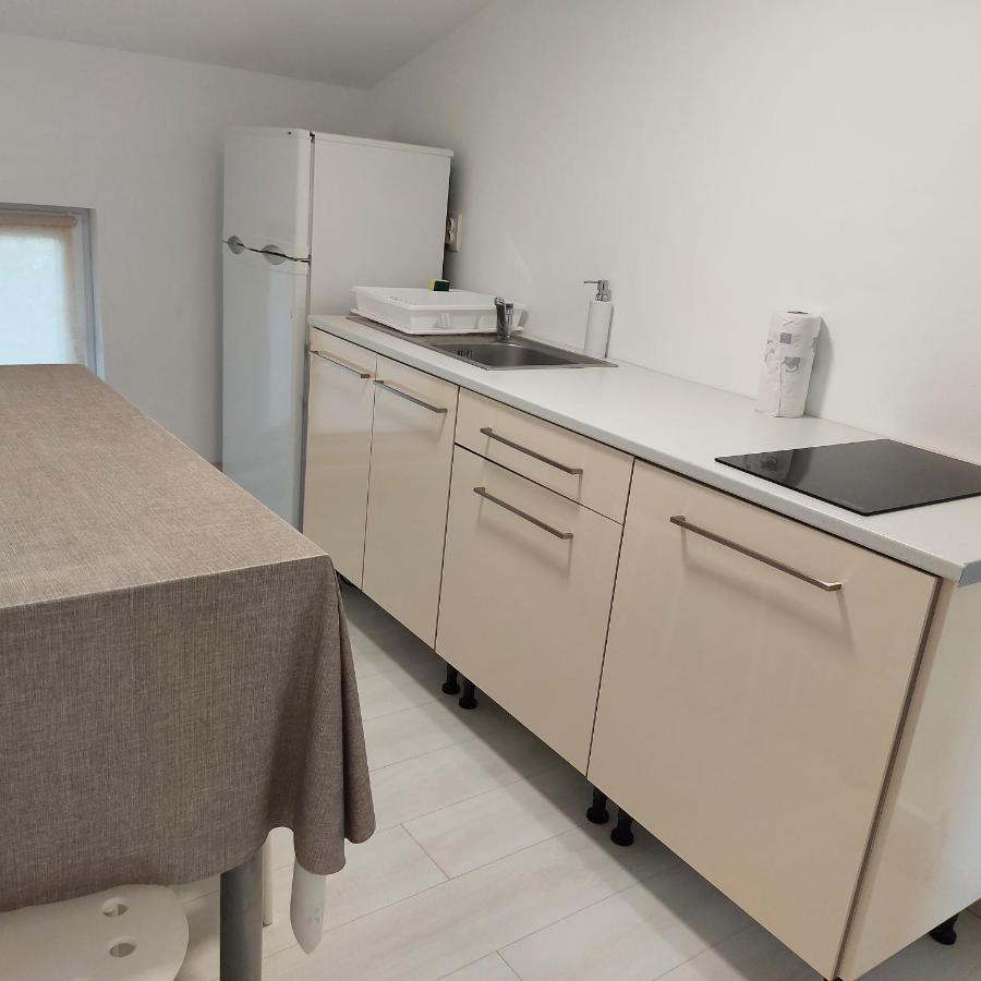 Villa Romelia - Select Apartments 바두 외부 사진