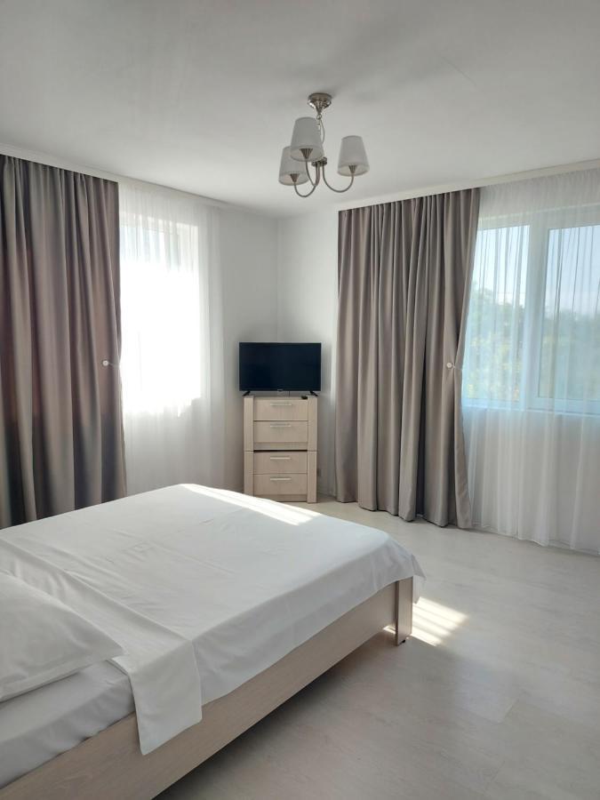 Villa Romelia - Select Apartments 바두 외부 사진